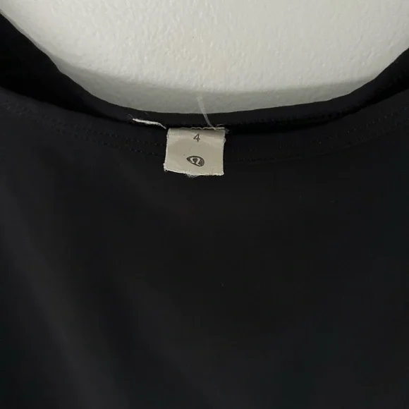 Lululemon fitness top, black, size 4 - Picture 2 of 5